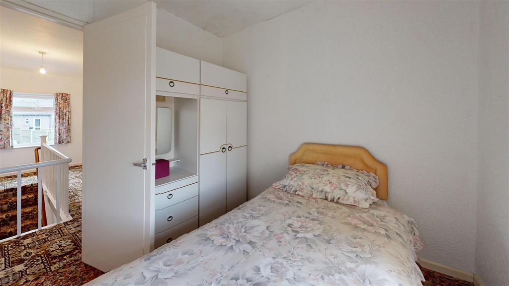 39-Burnside-Crescent-Bedroom.jpg