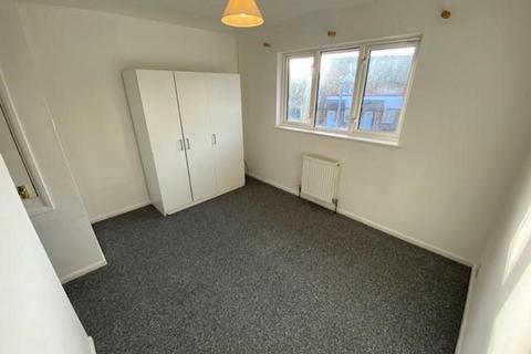 2 bedroom detached house to rent, Gabion Avenue, Purfleet, Essex