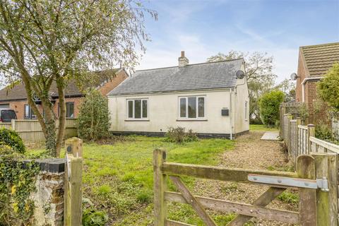 2 bedroom detached bungalow for sale, Drainside South, Kirton