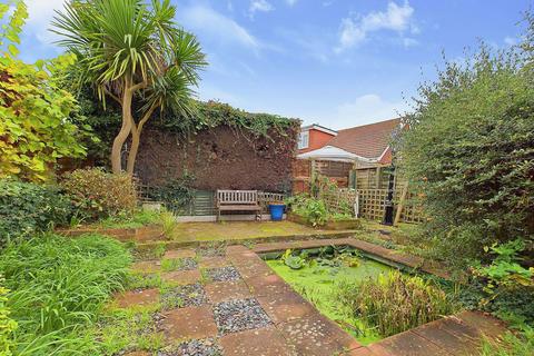 2 bedroom semi-detached bungalow for sale, North Farm Road, Lancing