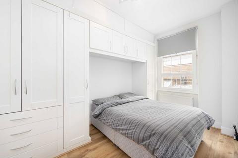 1 bedroom flat to rent, Gilbert Street, London W1K