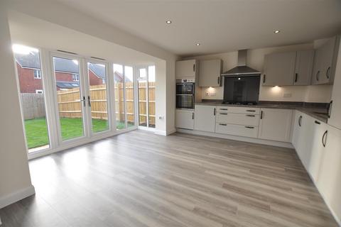 4 bedroom detached house for sale, Holt Lane, Burton on Trent DE15