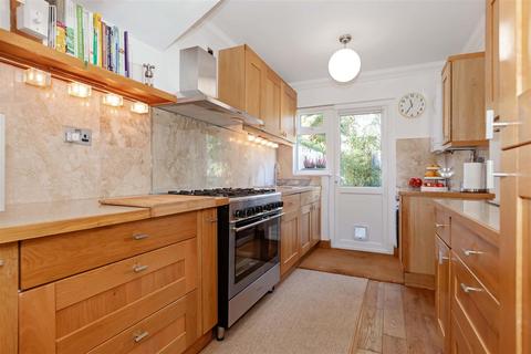 3 bedroom terraced house for sale, Congreve Road, Worthing