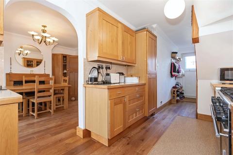 117 Congreve Road, Worthing, BN14 8EN