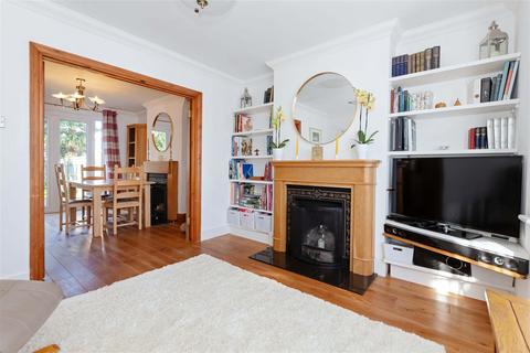 117 Congreve Road, Worthing, BN14 8EN