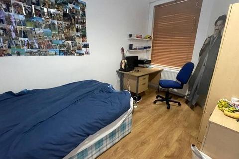 5 bedroom private hall to rent, Standish Road (15), Fallowfield, Manchester