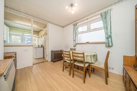 2 bedroom bungalow for sale, Douglas Road, Surbiton KT6