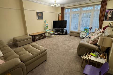 5 bedroom terraced house to rent, West Drayton, UB7