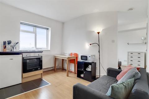 Studio to rent, Lexham Gardens, London W8