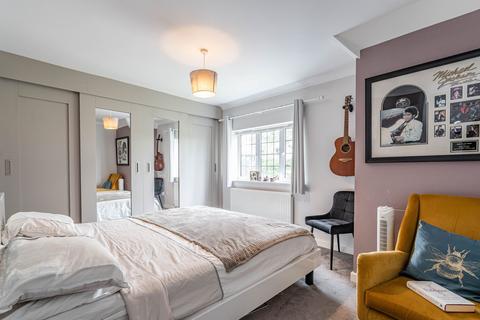 43 Hyde Green, Beaconsfield, HP9 2EP