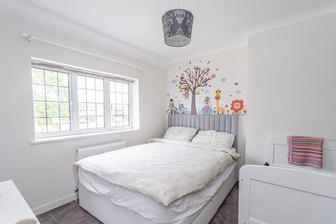 43 Hyde Green, Beaconsfield, HP9 2EP