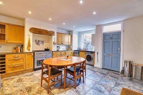 2 bedroom terraced house for sale, St. Ives Mount, Leeds, West Yorkshire, UK, LS12