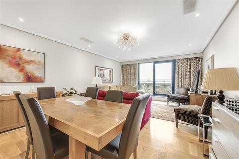 4 bedroom flat for sale, Cromwell Road, SW7