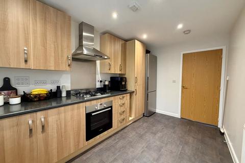 2 bedroom apartment for sale, NO FORWARD CHAIN! WELL PRESENTED! TWO DOUBLE BEDROOMS!