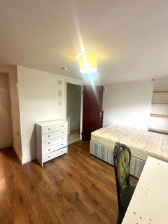 1 bedroom in a house share to rent, Ford Square,  London, E1