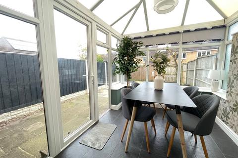 49 Green Acres, Penistone, Sheffield, S36 6DB