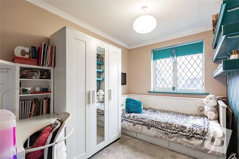 26 Acacia Gardens, Upminster, RM14 1HT