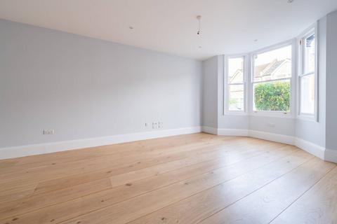 4 bedroom detached house for sale, Leicester Road, East Finchley, London, N2