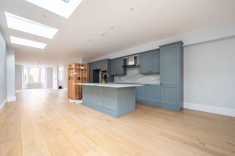 4 bedroom detached house for sale, Leicester Road, East Finchley, London, N2