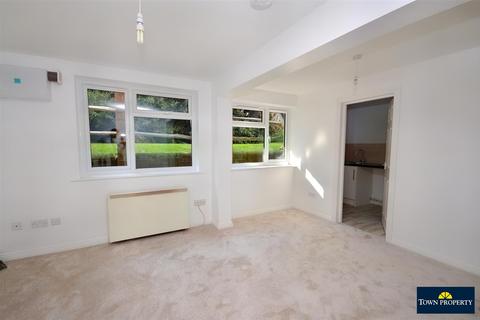 1 bedroom flat for sale, Bolton Road, Eastbourne