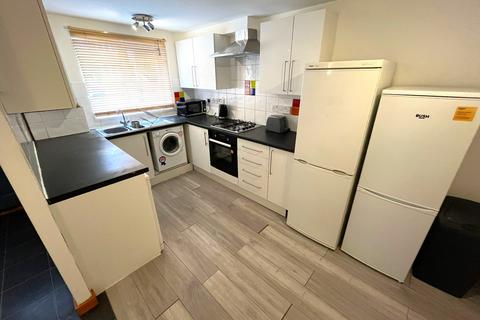 1 bedroom in a house share to rent, Russell Road, Forest Fields, Nottingham NG7