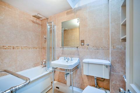 2 bedroom flat for sale, Spring Terrace, Richmond, TW9