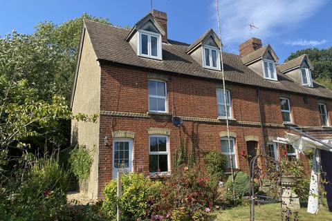 2 bedroom house to rent, Roughetts Road, West Malling ME19