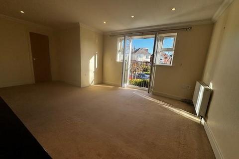 2 bedroom flat to rent, Chapel Road, Poole