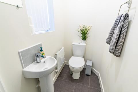 31 Blencarn Crescent, Seacroft, Leeds, LS14 6WT
