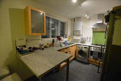 2 bedroom flat for sale, Roman Close, Feltham, Middlesex, TW14