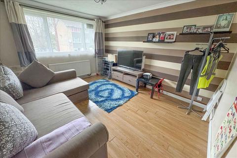 2 bedroom flat for sale, Roman Close, Feltham, Middlesex, TW14