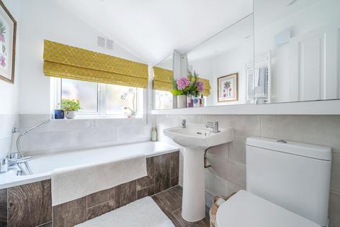 39 Addison Road, Guildford, GU1 3QQ