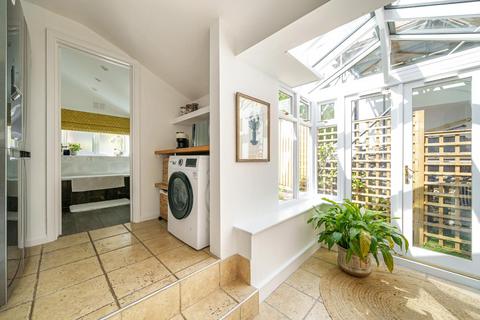 39 Addison Road, Guildford, GU1 3QQ