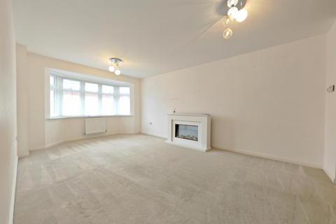 3 bedroom house to rent, Eamer Crescent, Wokingham