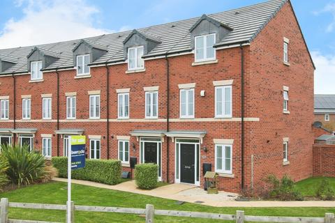 3 bedroom end of terrace house for sale, Baker Parade, Beverley, HU17 0GY