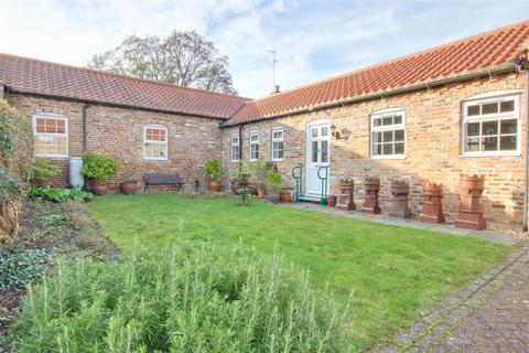 2 bedroom barn conversion for sale, Manor Farm Court, Leconfield, Beverley