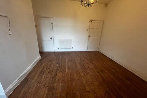 1 bedroom terraced house to rent, Cranbourne Road, Ashton Under Lyne,