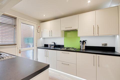 19 Coral Close, Tuffley, Gloucester, GL4 0RG