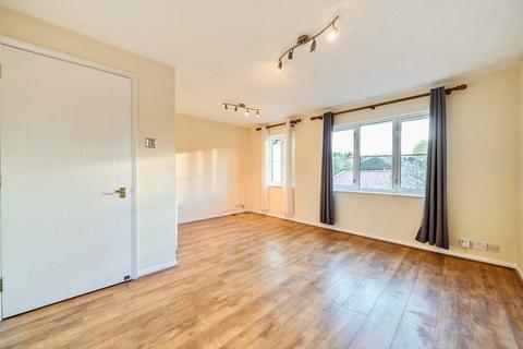 2 bedroom apartment for sale, Autumn Drive, Sutton