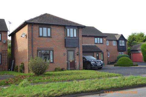 4 bedroom detached house to rent, Llanstephan Rd, Carmarthen,