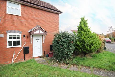 2 bedroom semi-detached house to rent, Mallory Drive Warwick