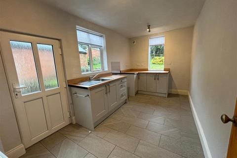 2 bedroom detached house to rent, Broad Street, Brinklow