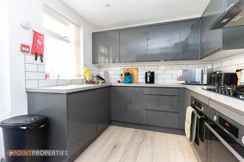 6 bedroom terraced house to rent, Liverpool L15