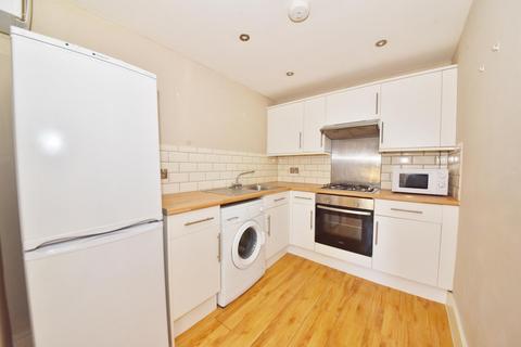 1 bedroom apartment to rent, Stanley Road, Teddington TW11