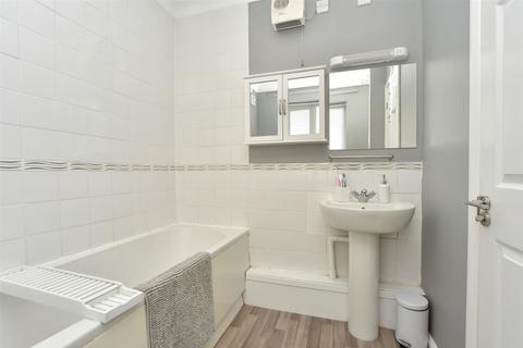 113 Beechings Way, Rainham, Gillingham, ME8 6PZ