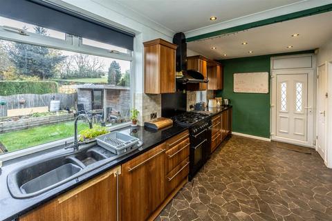 3 bedroom semi-detached house for sale, Newlands Drive, Halifax HX3