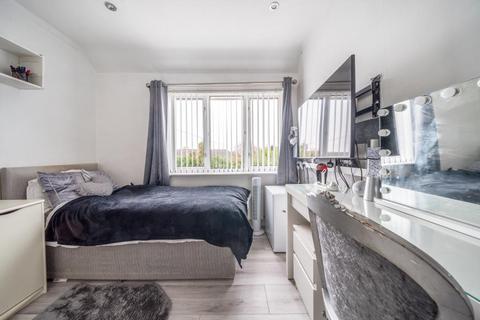 65 Grasmere Avenue, Tilehurst, Reading, RG30 6XU