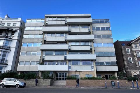 2 bedroom flat for sale, Grand Parade, Eastbourne BN21