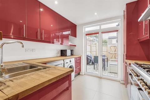 4 bedroom end of terrace house for sale, Burke Close, Putney, SW15