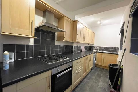 3 bedroom terraced house to rent, Archer Road, Sheffield S8